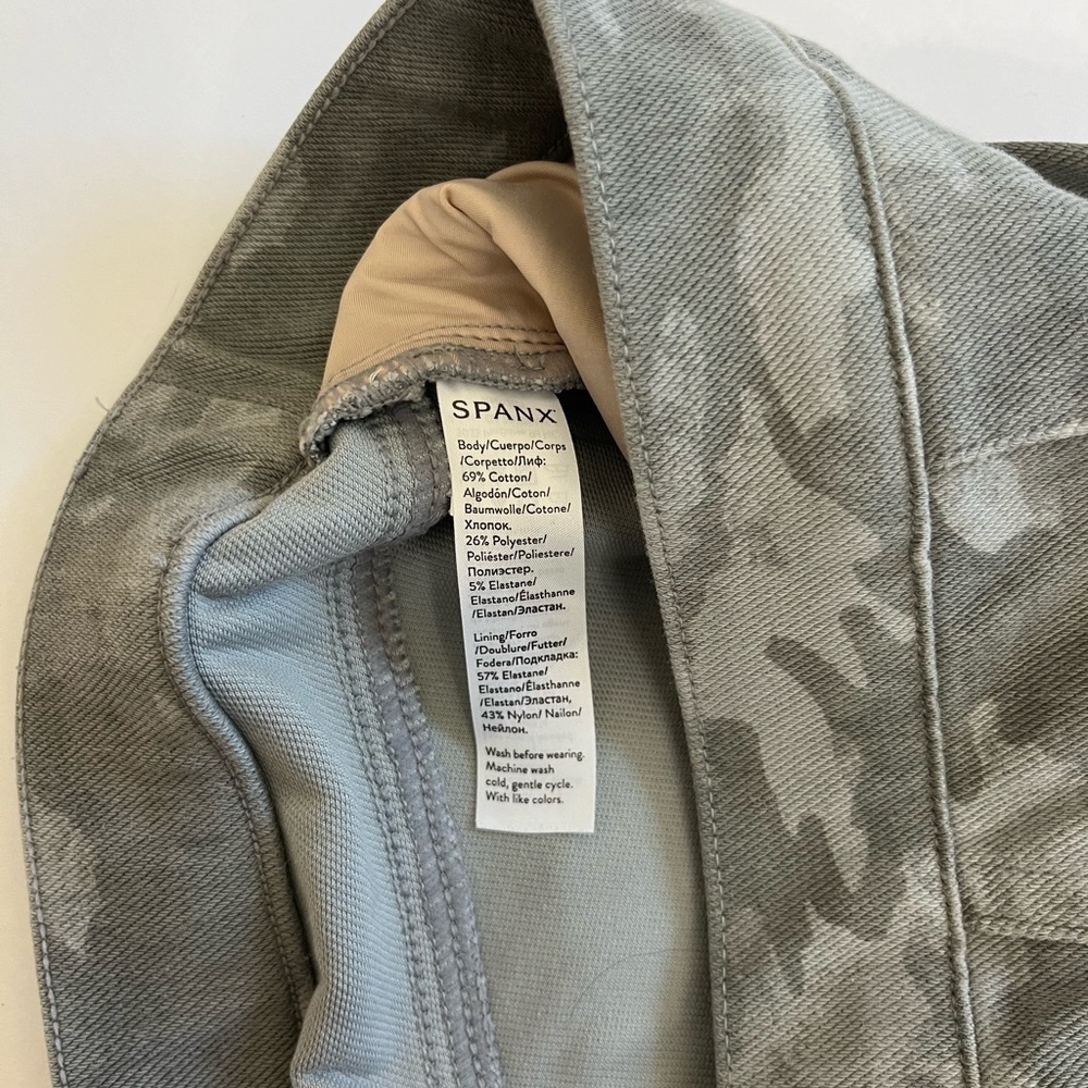 Spanx Jean-ish Leggings Size Small Gray Camo - Picture 5 of 10